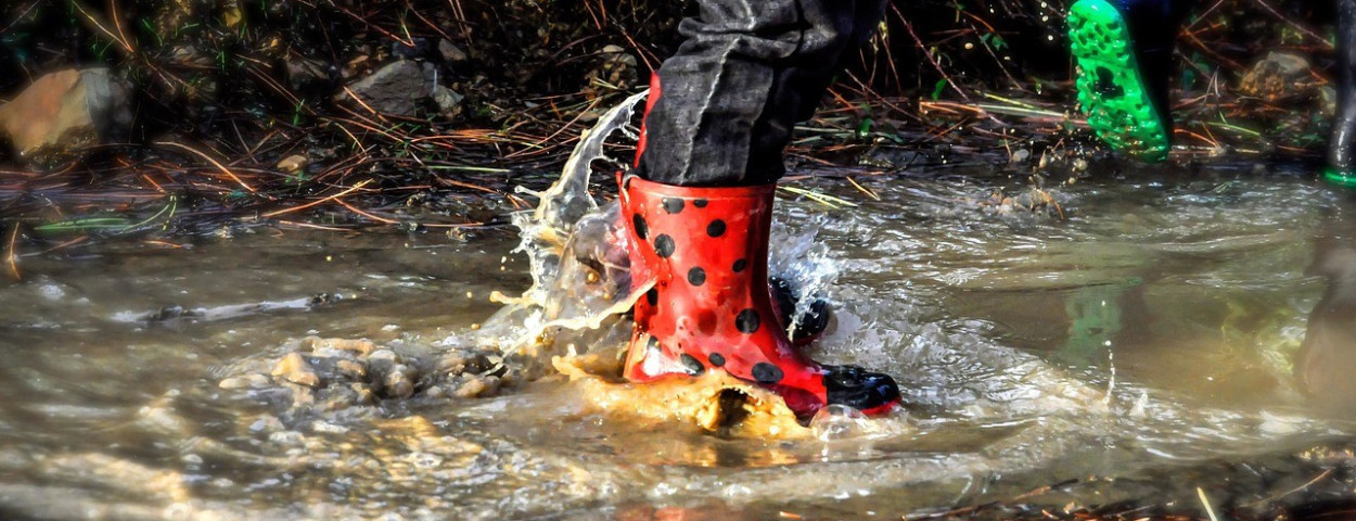 regen-water-grondwaterpeil-laarzen-plas-1280