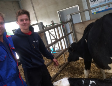 Middelbare studenten boer voor 1 dag dankzij YOUCA