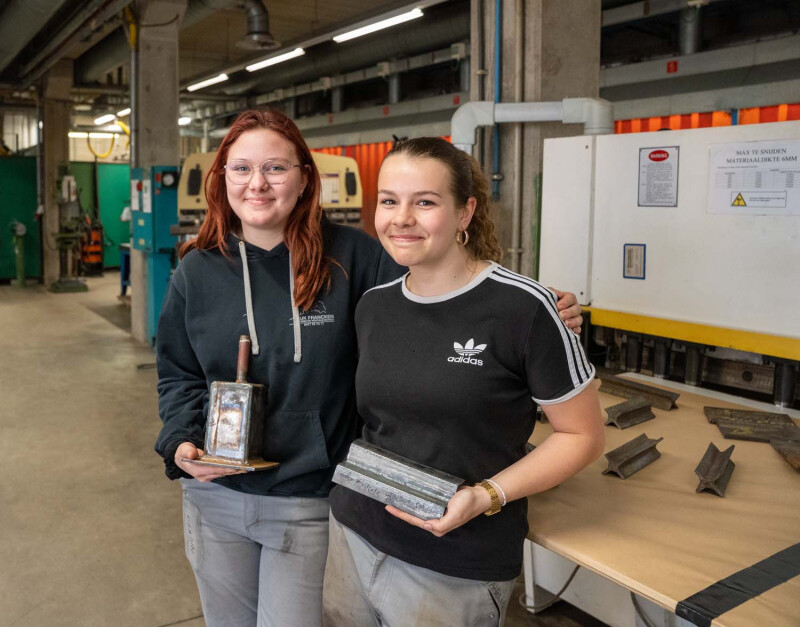 Boerendochter Sam Francken volgt lassersopleiding