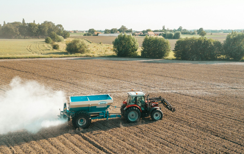 Tractorverkoop in de buurlanden in het slop, België toont veerkracht