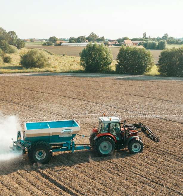 Tractorverkoop in de buurlanden in het slop, België toont veerkracht