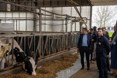 Bart Dochy op Dairy Campus in Nederland