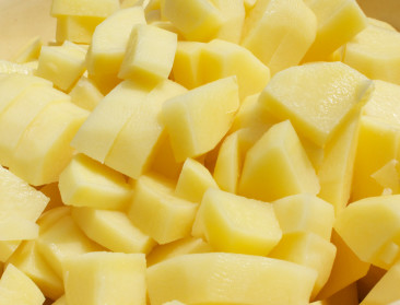 Gekookte aardappelen tussen het graan: ILVO experimenteert met zelfgemaakte biostimulanten