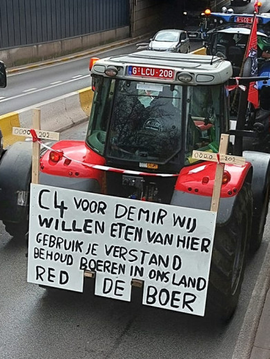 tractorprotest slogan 2