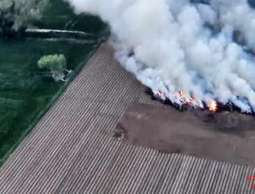“Brandrisico toegenomen”: West- en Oost-Vlaanderen zetten in op brandpreventie bij landbouwbedrijven