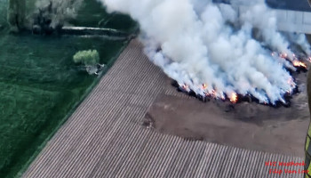 “Brandrisico toegenomen”: West- en Oost-Vlaanderen zetten in op brandpreventie bij landbouwbedrijven