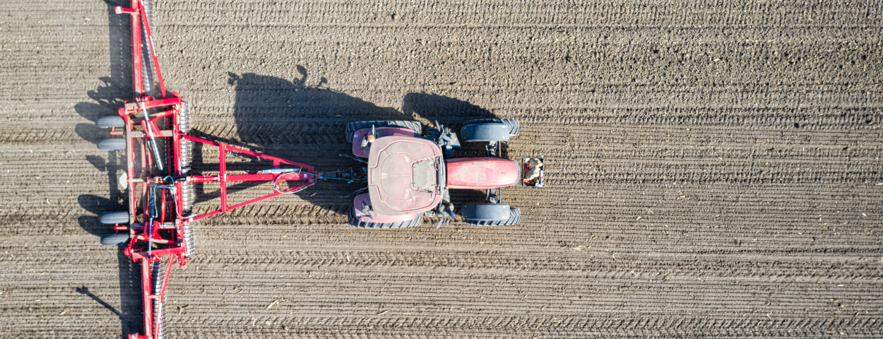 maisplanterbraakliggendtractor-1250