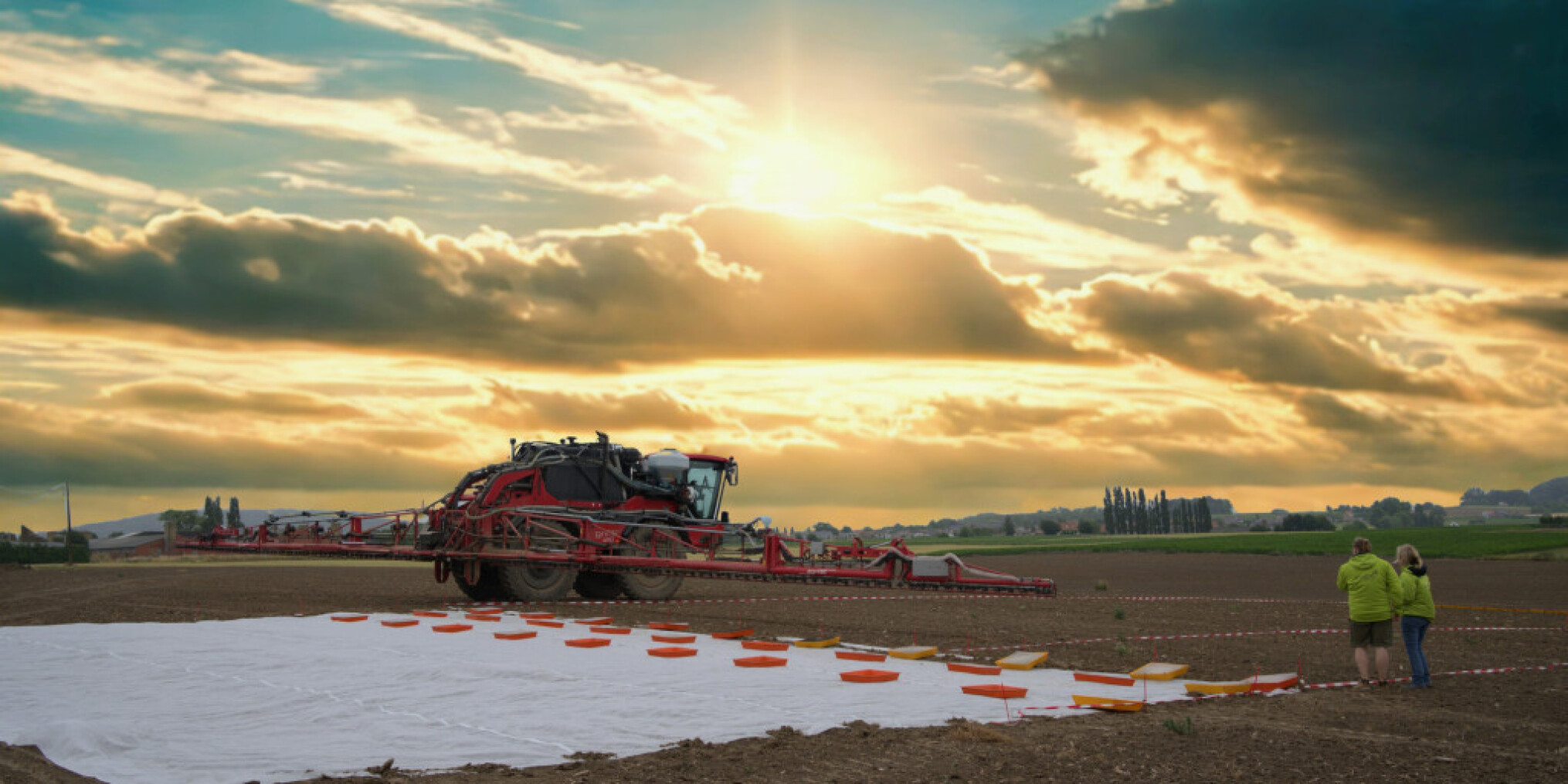 Strooiproef met slakkenkorrels_Inagro