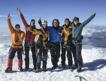 Vlaamse ondernemers beklimmen berg voor Andesboeren