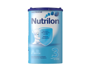 Danone desinvesteert in groeimelk op vraag van Europa