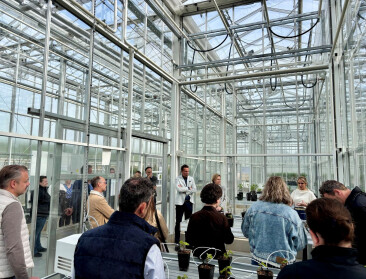 Nieuwe onderzoekserre voor alternatieve gewasbescherming bij pcfruit