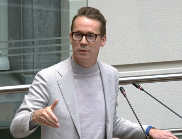 Felle discussie in Vlaams Parlement rond voorstel Brouns om Europese milieuregels te herzien