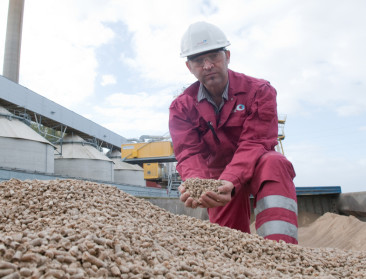 KBC financiert geen steenkool of biomassa meer