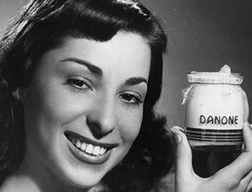 Danone laat 100e verjaardag niet ongemerkt voorbijgaan