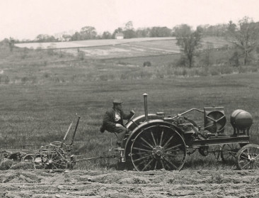 John Deere voorzag in 1918 dat tractor wint van paard