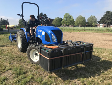 ILVO bouwt eerste zelfrijdende elektrische tractor