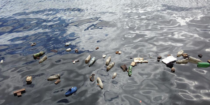 oceaan zee vervuiling microplastic
