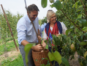 Fruittelers delen hun zorgen met Ducarme en Vautmans