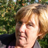 Ann De Ryck in boomgaard