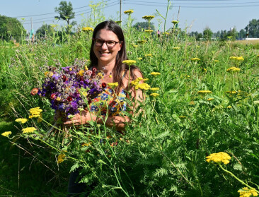 Genomineerd voor BioVLAM: Pluktuin De Makker brengt lokale bloemen ook in de winter tot leven