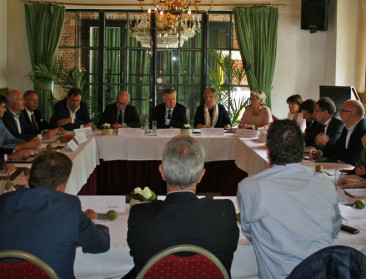 De Gucht zoekt samen met perentelers naar oplossingen