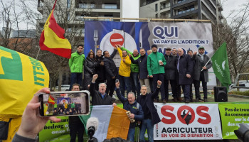 Frankrijk verzet zich tegen opsplitsing Mercosur-akkoord, landbouwers betogen in Brussel