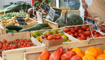 Groenten en fruit op de markt zondigen te vaak met etiketten: 7 op 10 betrapt op inbreuk
