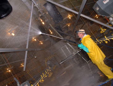 "Wees alert voor illegale ontsmettingsmiddelen"