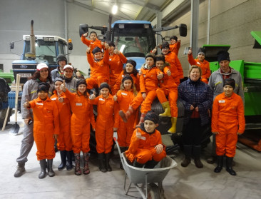 Vijf Oost-Vlaamse scholen ontdekken boerderij-onderwijs