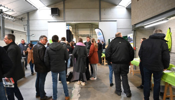 Melkveehouders verkennen PAS-maatregelen op techniekenbeurs