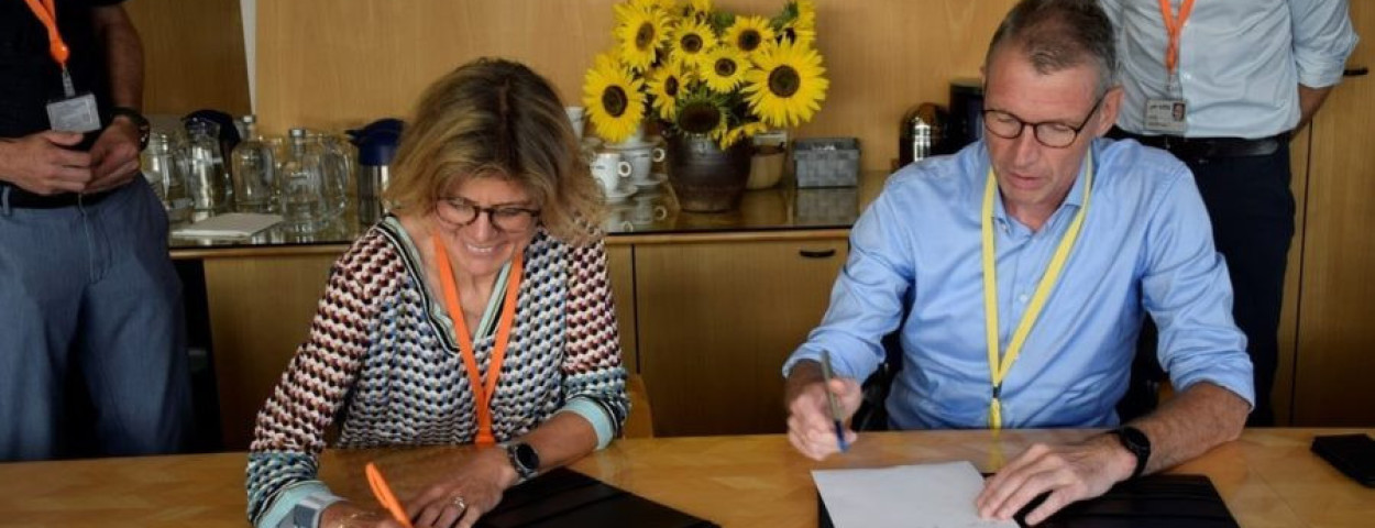 Ondertekening-MoU-ILVO-en-VITO