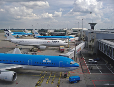 Nederlandse rechter vernietigt natuurvergunning Schiphol omwille van stikstof