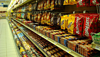 Frankrijk vervroegt prijsonderhandelingen tussen leveranciers en supermarkten