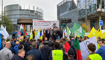 Boerenprotest aan EU-parlement: "Onze voedselzekerheid staat op het spel”