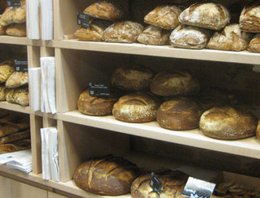 Deen betaalt brood bijna driemaal duurder dan Roemeen