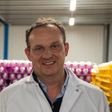 Katrien Vandenbogaerde, Pond’Or, en Jan Vande Wiele, , voorzitter van de Unie der Belgische Eierproductenindustrie.