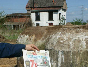 Wijst oorlogsmonument niet op belang van menselijkheid?
