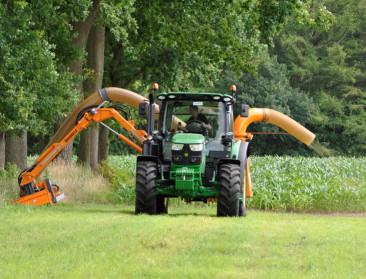 Hoe onderhouden landbouwers perceelranden langs gracht?