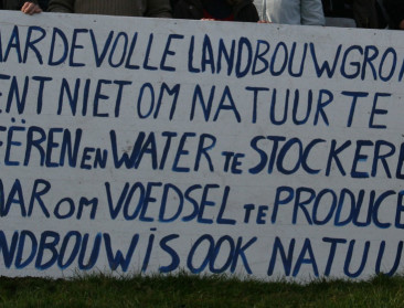 "Boeren zijn het financieren van eigen onteigening beu"
