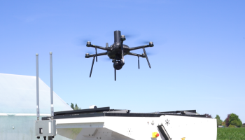 🎥 Minister Brouns bezoekt innovatieve 5G-landbouwtoepassingen op Proefhoeve Bottelare.