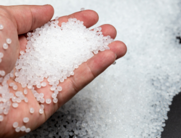 EU bereikt akkoord over strengere regels plastic korrels