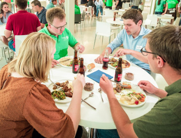 Keukentafelgesprekken als uitweg uit gepolariseerd voedseldebat