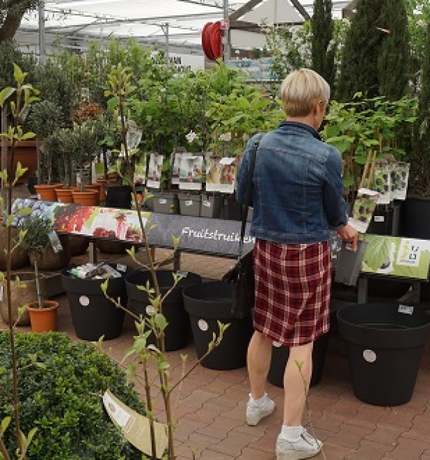Vroeg voorjaar leidt tot drukte in tuincentra en bij siertelers