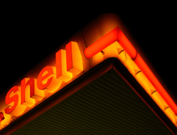Vier Nigeriaanse boeren dwingen schadevergoeding af van oliegigant Shell