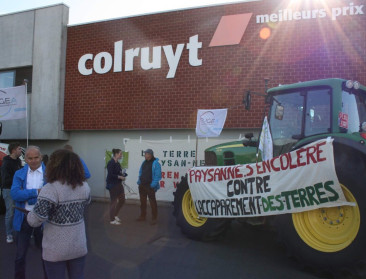 Boerenforum en FUGEA voeren actie tegen “landroof door Colruyt”