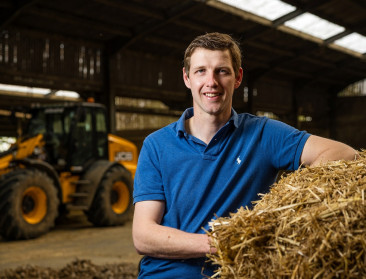 Melkveehouder met potstal: “Beloond voor verspreiding van stalmest, bestraft voor de productie ervan”