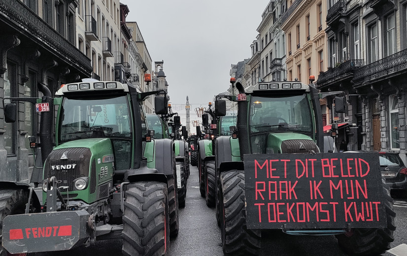 ABS voert actie met 200 tractoren in Brussel voor meer steun aan varkenshouders