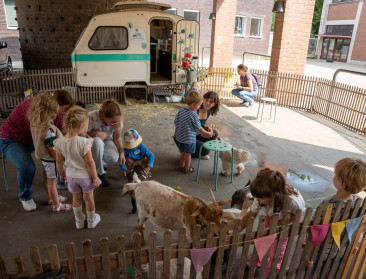 Boerderij op wielen draait overuren in zomerperiode
