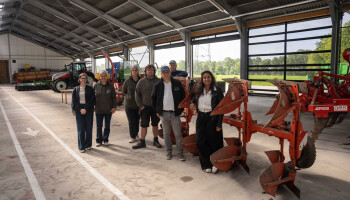 Met nieuwe loods wil provincie Antwerpen graslandonderzoek versterken