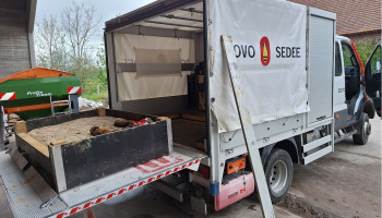Mosterdgasbom schrikt landbouwer uit Langemark op